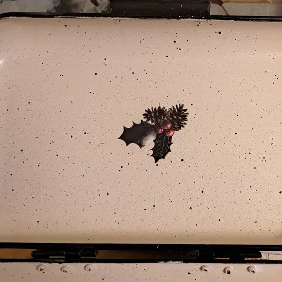 CHARMING LIGHT METAL DISPLAY/STORAGE BOX ~ WINTER SCENE!  RESTYLED & UPCYCLED! - Picture 4 of 5